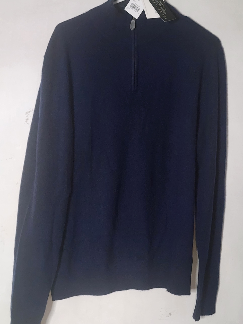 Blomingdales Men's Navy Quarter-Zip Sweater - Lightweight Knit